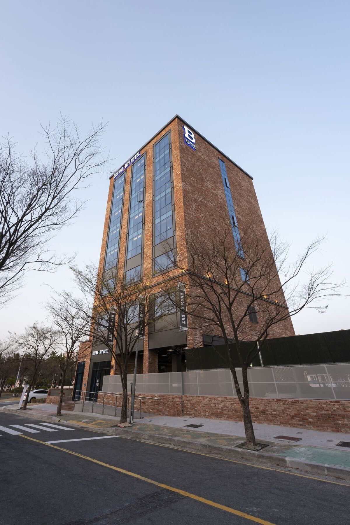 Brown-Dot Hotel Shinho Busan Exterior foto